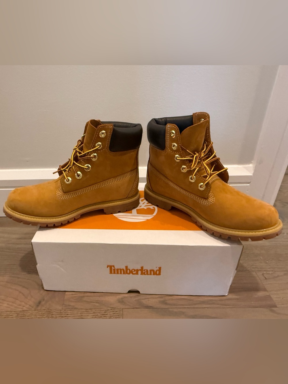 WORN ONCE!! OBO Timberland Wheat Nubuck Waterproof Work Boots - Classic Lace-Up